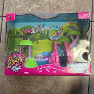 Jungle in My Pocket Wild Adventure Playset - Pink and Green